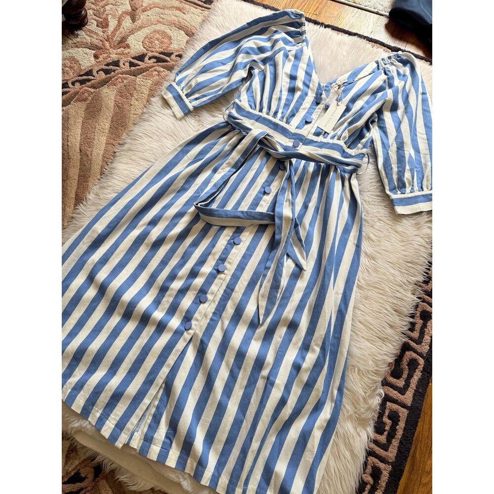 Moon River | Striped Midi Dress - Picture 9 of 11
